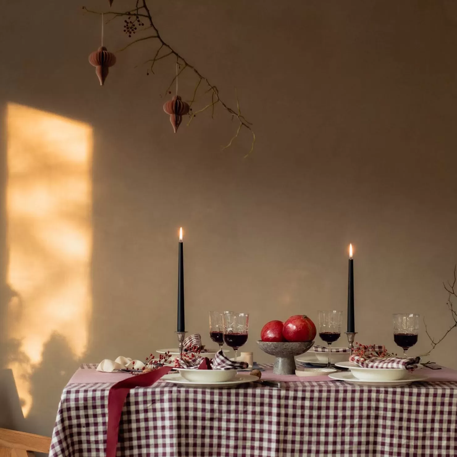 Piglet in Bed 100% Linen Tablecloth