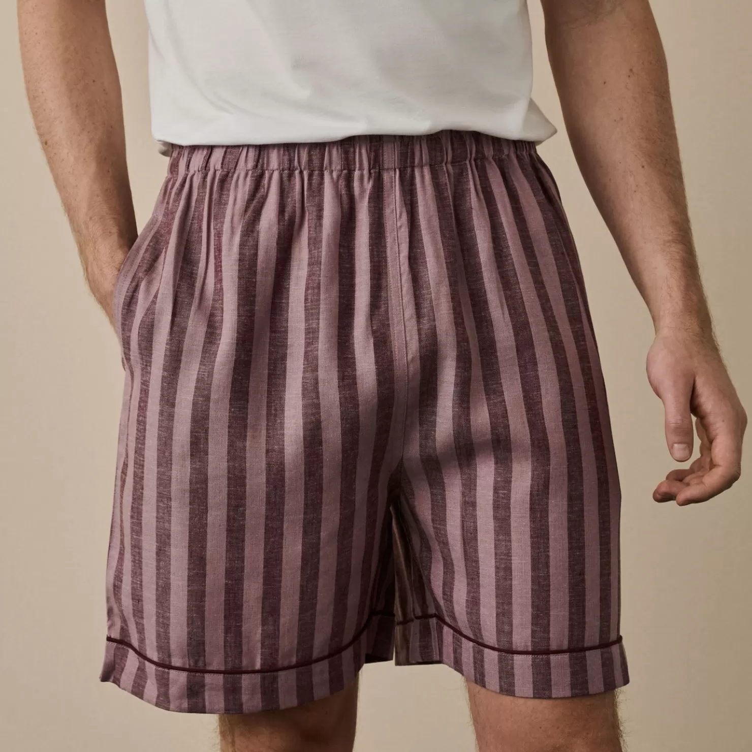 Piglet in Bed Men's d Linen Pajama Shorts