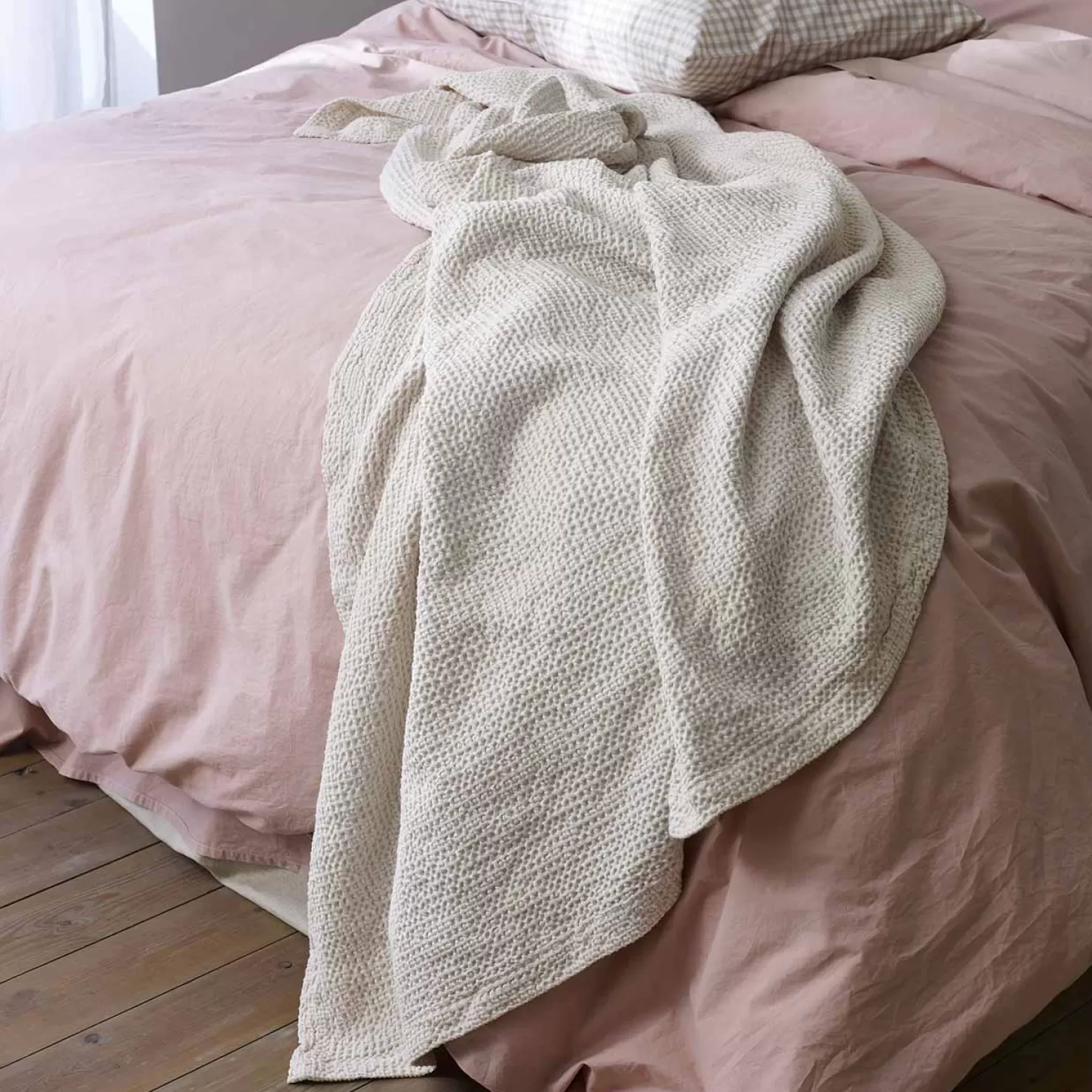 Kids Piglet in Bed Parchment Waffle Cotton Throw